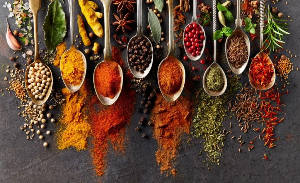 Effetti benefici che le spezie hanno sull'intestino.